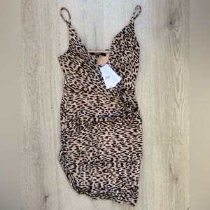 NWT GUESS Iris Leopard Print Women's Bodycon Rauched Mini Dress Size Small
